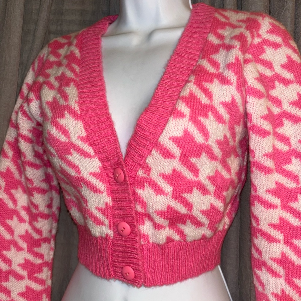Adorable size s bnt houndstooth pink sweater by nasty gal - Picture 3 of 6